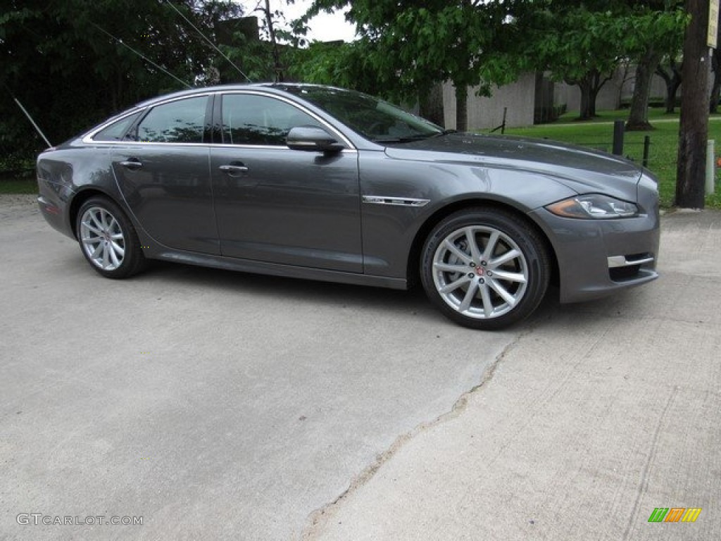 2018 XJ R-Sport - Corris Grey Metallic / Ebony photo #1