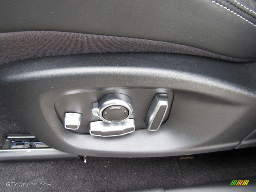 2018 Jaguar E-PACE R-Dynamic HSE Controls Photo #126787208
