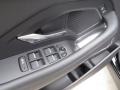 Santorini Black Metallic - E-PACE S Photo No. 25
