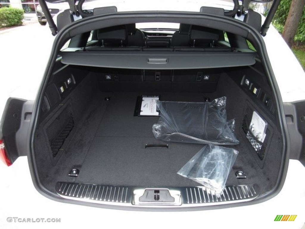 2018 Jaguar XF Sportbrake S AWD Trunk Photo #126788579