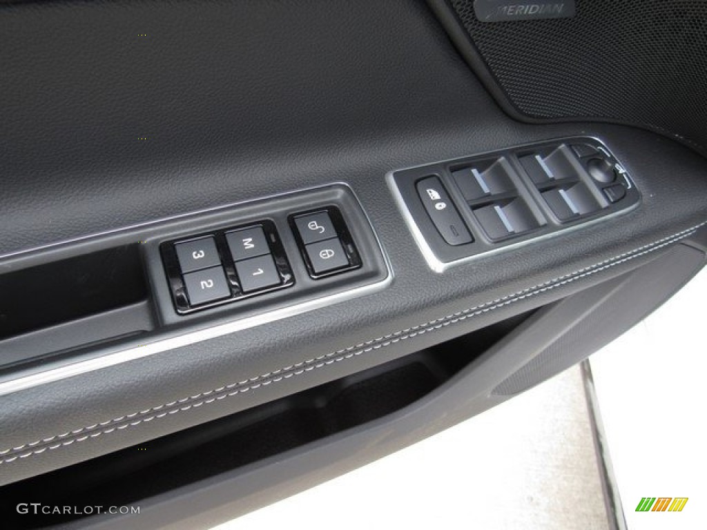 2018 Jaguar XF Sportbrake S AWD Controls Photo #126788669