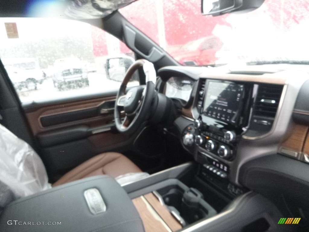 2019 1500 Long Horn Crew Cab 4x4 - Diamond Black Crystal Pearl / Black/New Saddle photo #10
