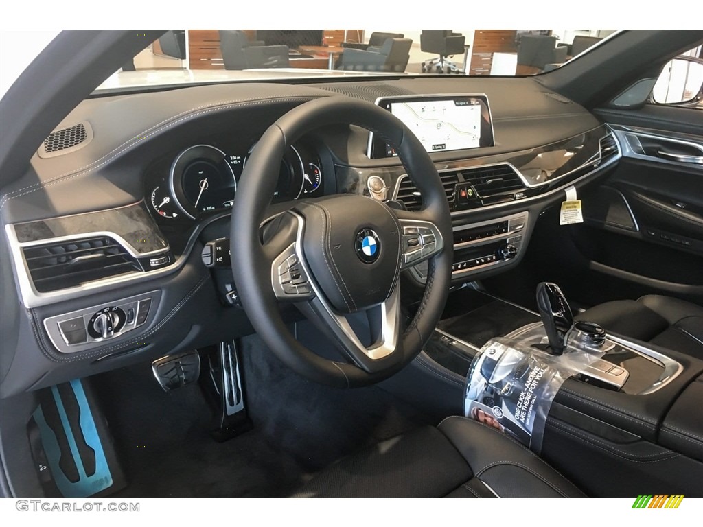 Black Interior 2019 BMW 7 Series 750i Sedan Photo #126795617