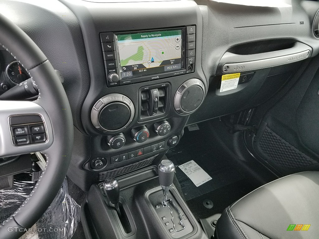 2018 Jeep Wrangler Unlimited Freedom Edition 4X4 Controls Photos