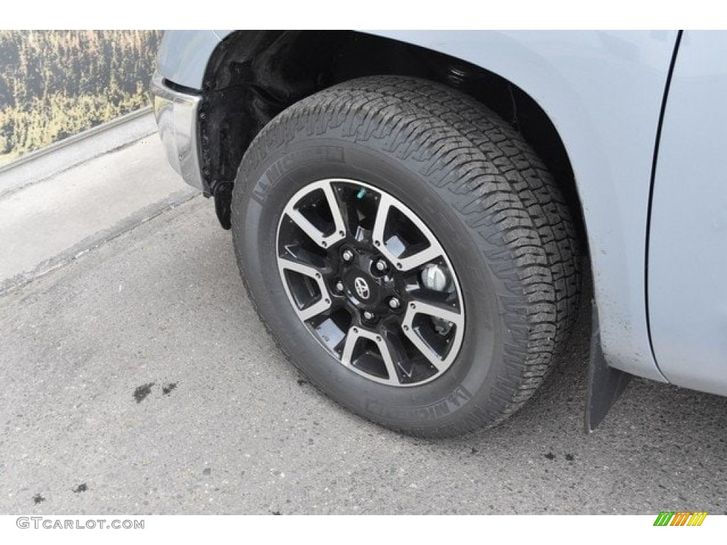 2018 Tundra SR5 Double Cab 4x4 - Cement / Graphite photo #32