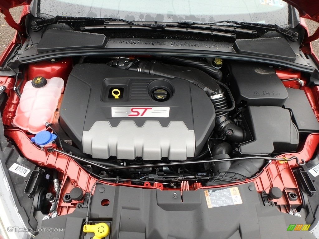 2018 Ford Focus ST Hatch Engine Photos