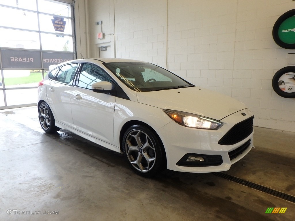 2018 Ford Focus St In White – Why This Hot Hatch Still Turns Heads - i3r36ki