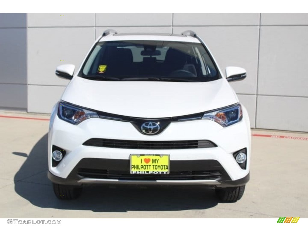 2018 RAV4 XLE - Super White / Black photo #2