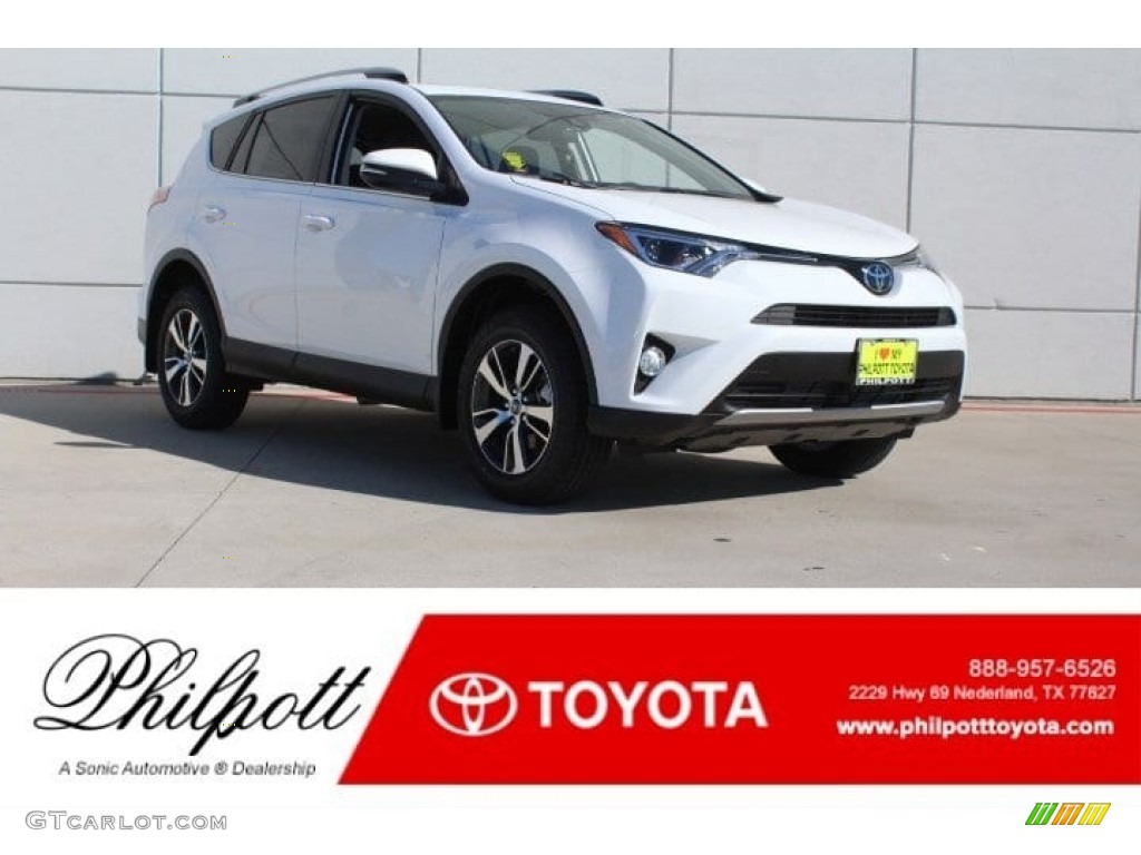 2018 RAV4 XLE - Super White / Black photo #1