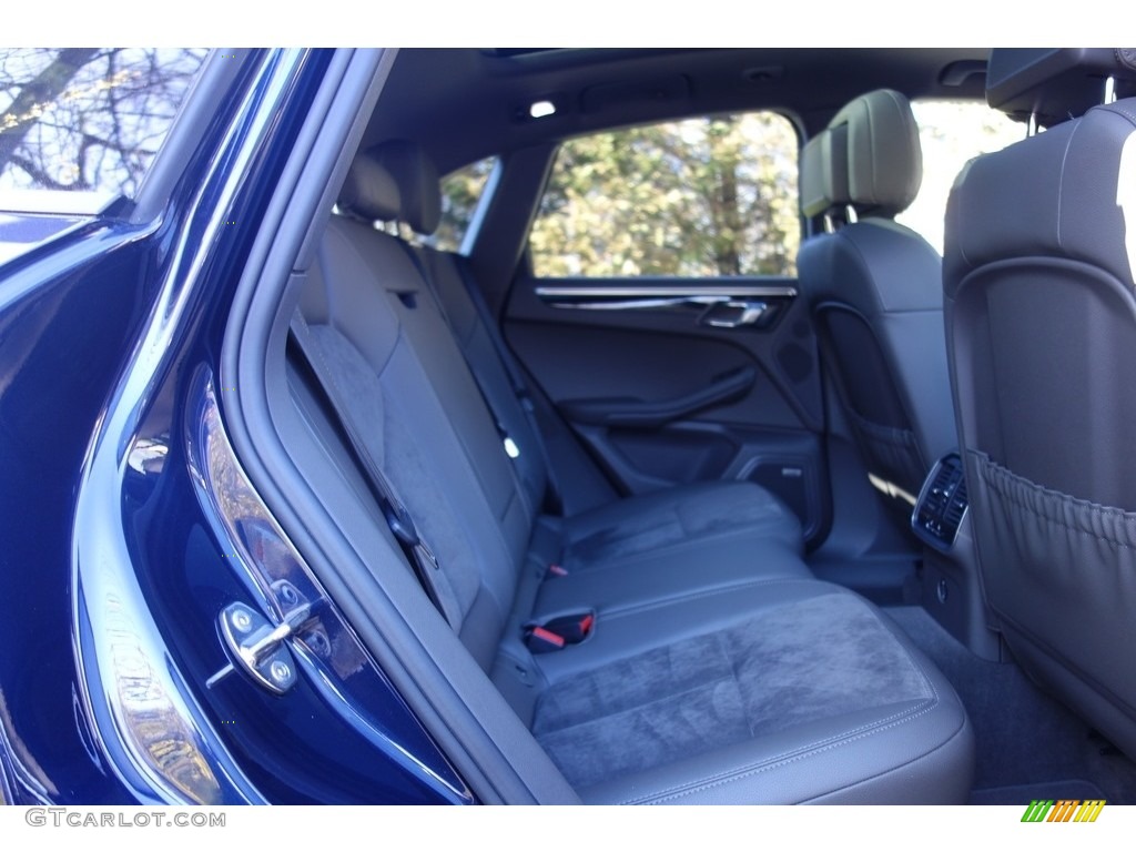 Agate Grey Interior 2018 Porsche Macan Standard Macan Model Photo #126808103