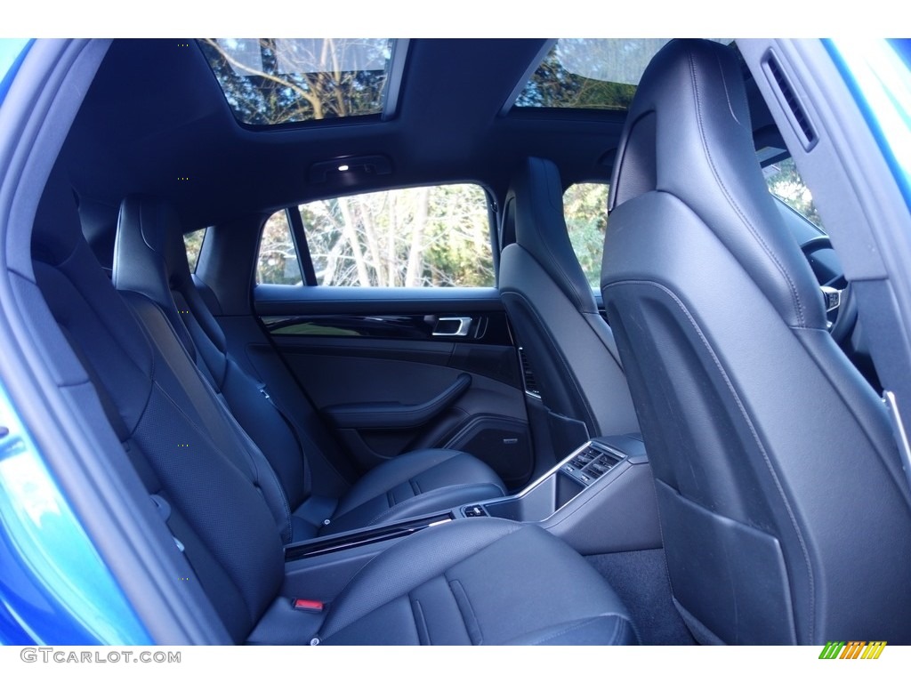 Black Interior 2018 Porsche Panamera 4 Photo #126808421