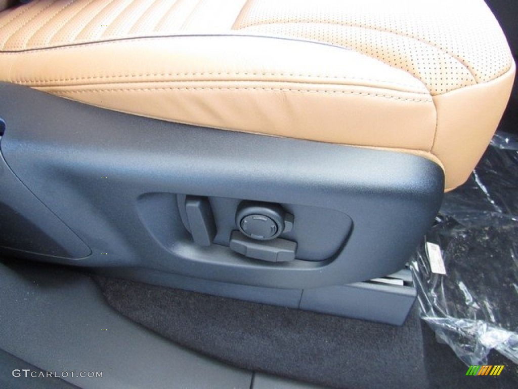 2018 Land Rover Discovery HSE Controls Photo #126810611