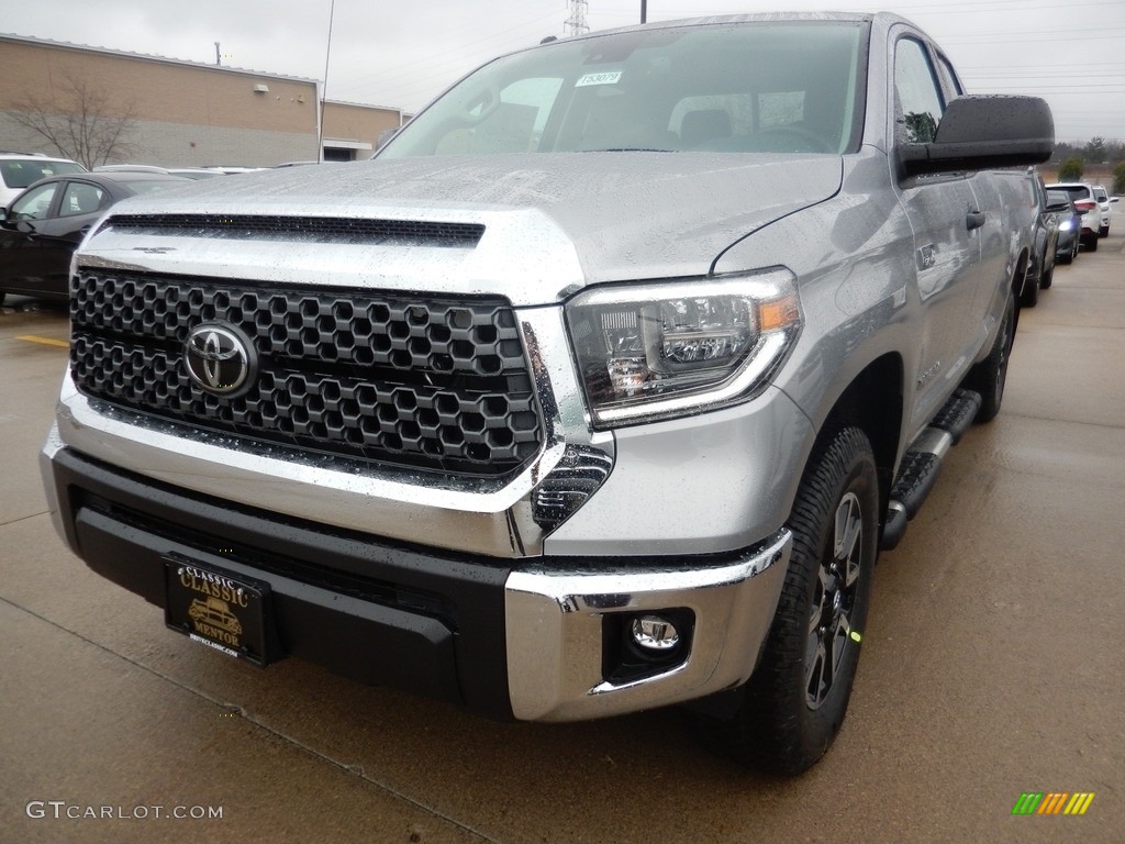2018 Tundra SR5 Double Cab 4x4 - Silver Sky Metallic / Graphite photo #1