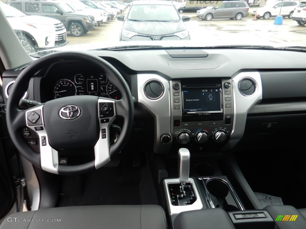 2018 Tundra SR5 Double Cab 4x4 - Silver Sky Metallic / Graphite photo #5
