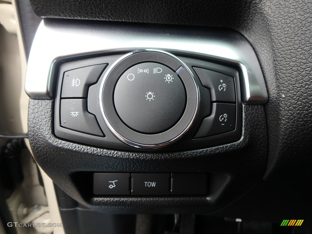 2018 Ford Explorer Limited 4WD Controls Photos