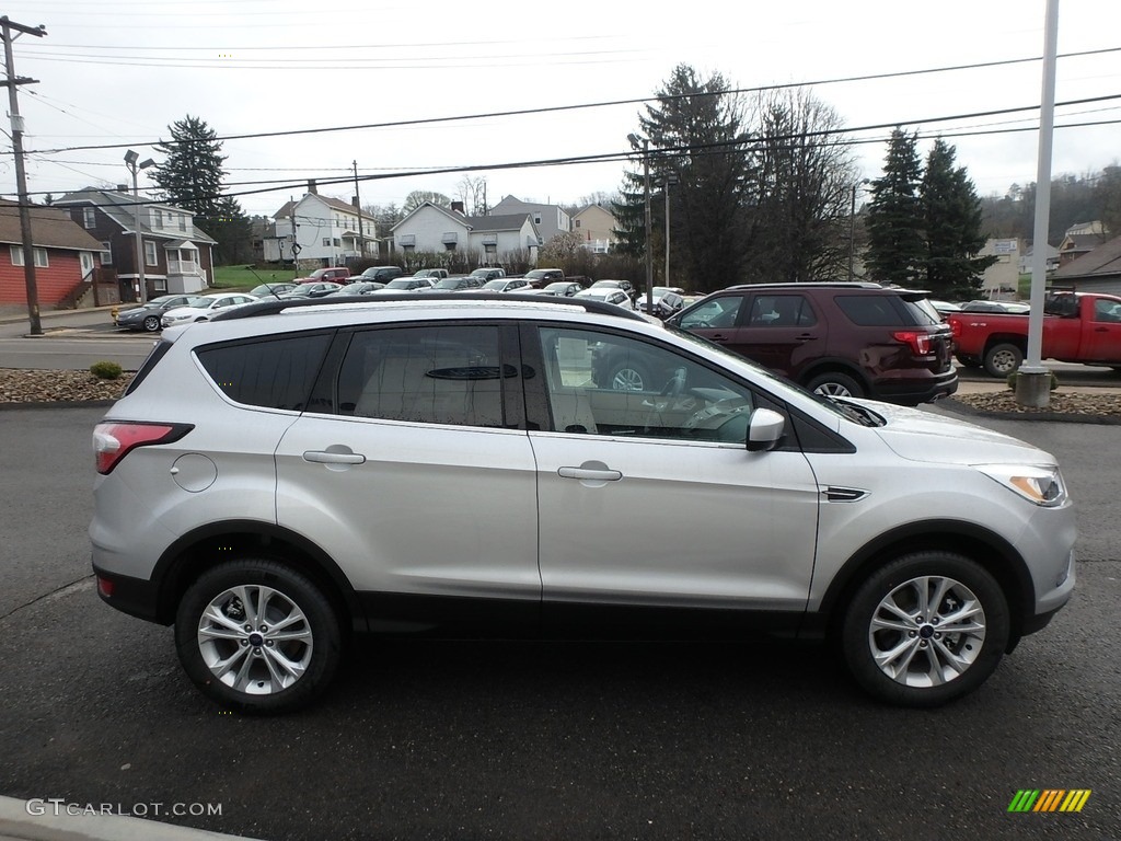 2018 Escape SE 4WD - Ingot Silver / Charcoal Black photo #4