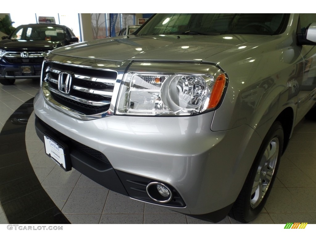 2015 Pilot EX 4WD - Alabaster Silver Metallic / Gray photo #5