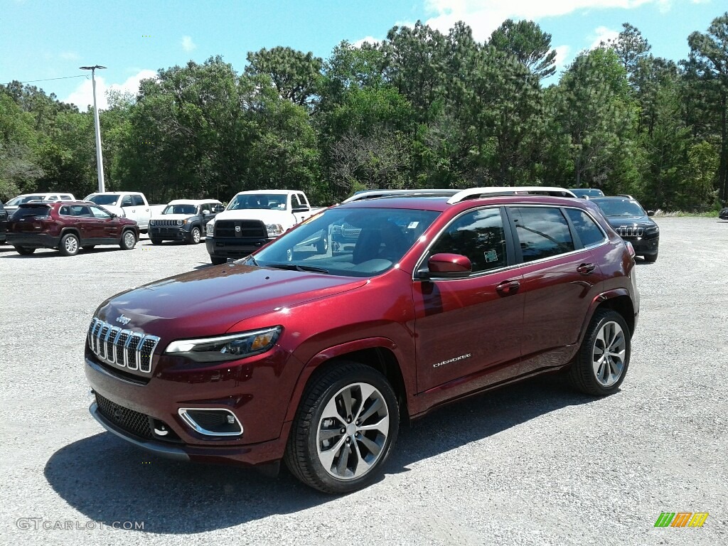 Velvet Red Pearl Jeep Cherokee