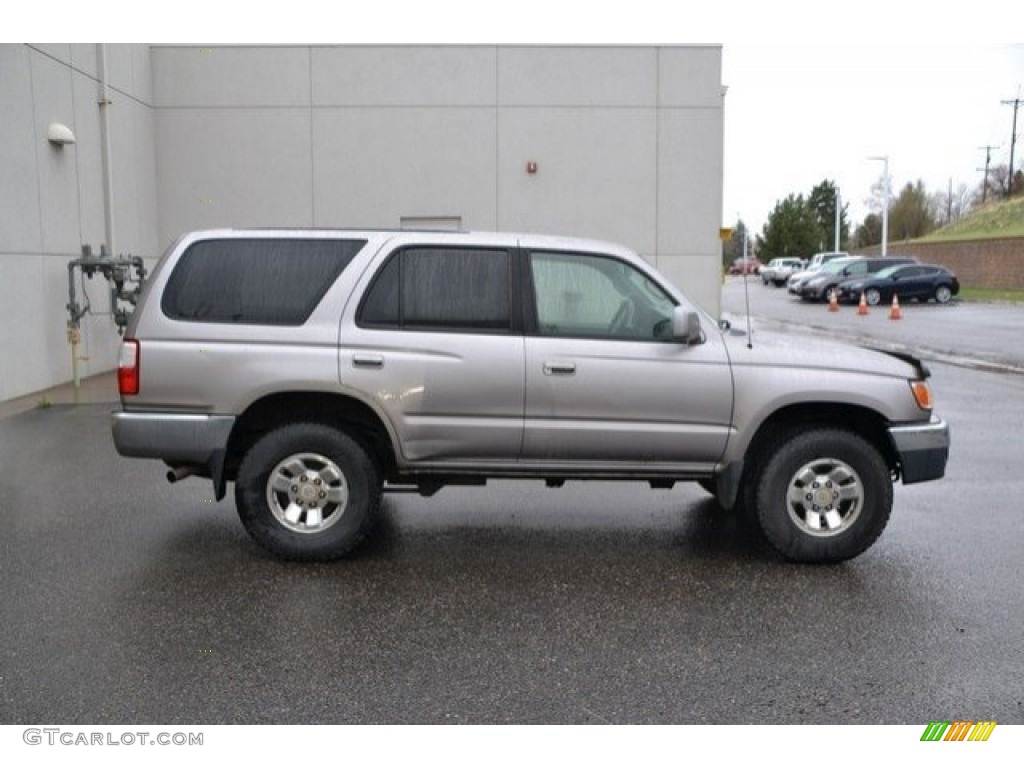 2002 4Runner SR5 4x4 - Millennium Silver Metallic / Gray photo #8