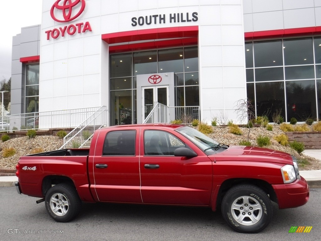 2006 Dakota SLT Quad Cab 4x4 - Inferno Red Crystal Pearl / Medium Slate Gray photo #2