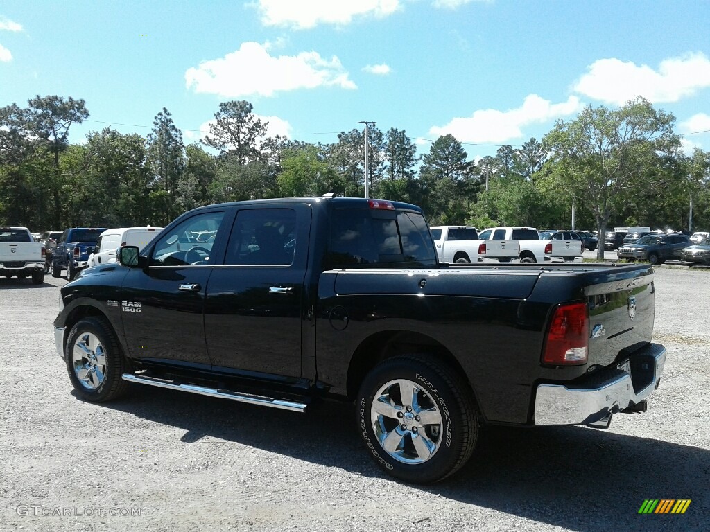 2018 1500 Big Horn Crew Cab - Brilliant Black Crystal Pearl / Black/Diesel Gray photo #3