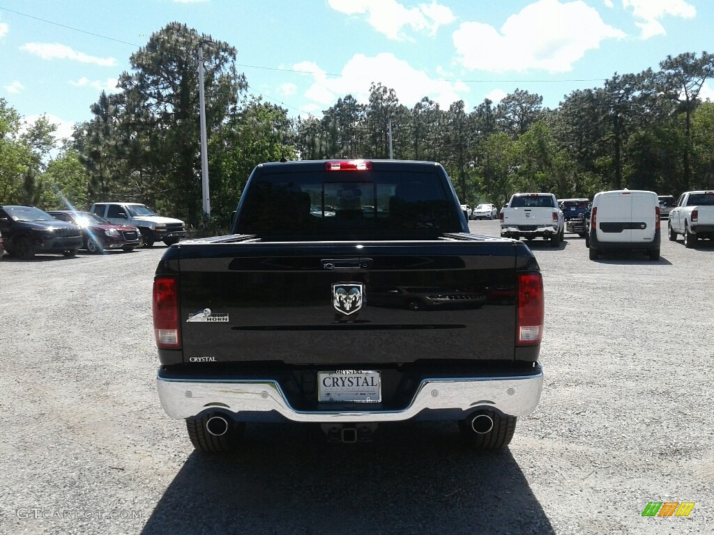 2018 1500 Big Horn Crew Cab - Brilliant Black Crystal Pearl / Black/Diesel Gray photo #4