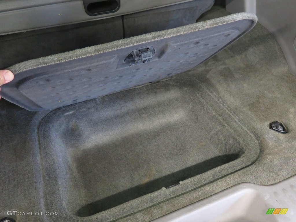 2004 Envoy SLT 4x4 - Onyx Black / Dark Pewter photo #31