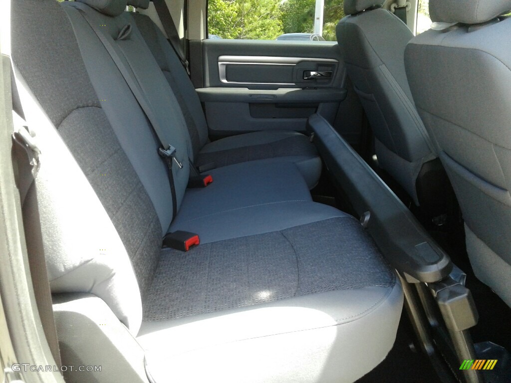 2018 1500 Big Horn Crew Cab - Brilliant Black Crystal Pearl / Black/Diesel Gray photo #11