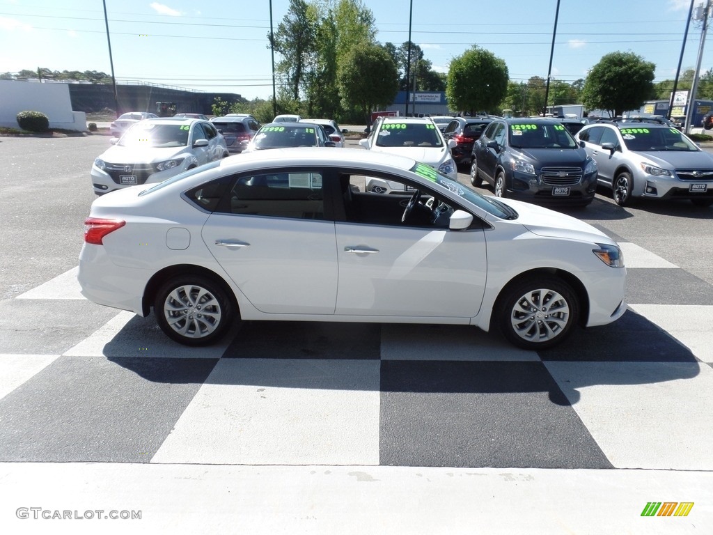 2018 Sentra SV - Aspen White / Charcoal photo #3