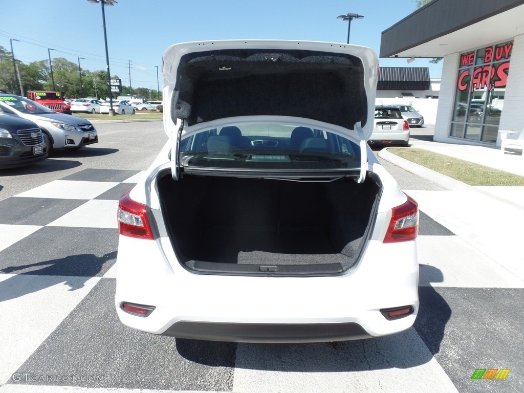 2018 Sentra SV - Aspen White / Charcoal photo #5