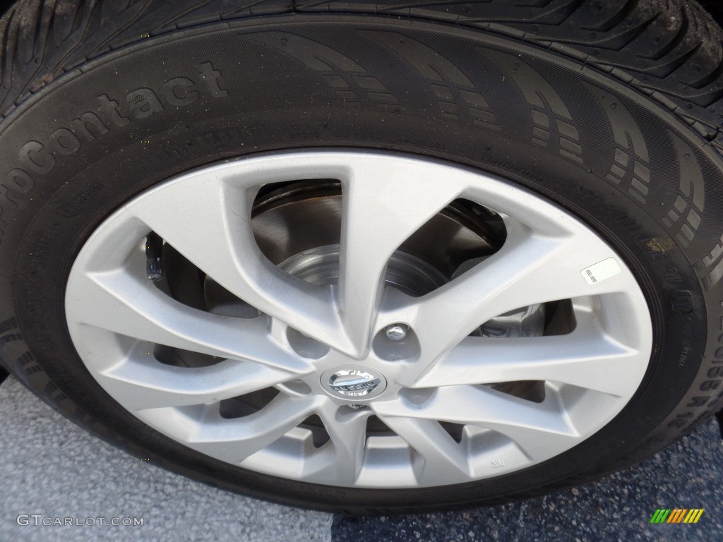 2018 Sentra SV - Aspen White / Charcoal photo #6