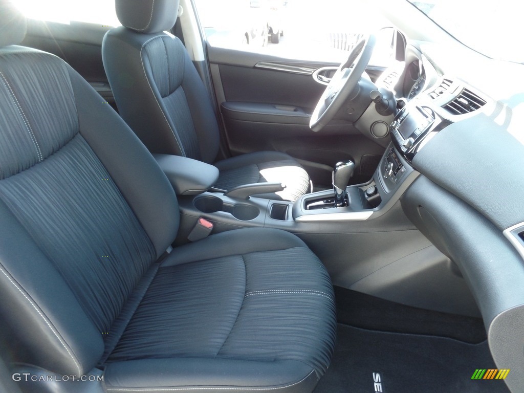 2018 Sentra SV - Aspen White / Charcoal photo #8