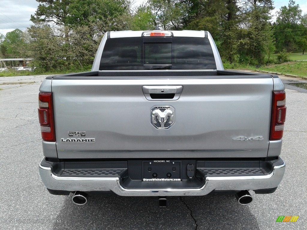 2019 1500 Laramie Crew Cab 4x4 - Billett Silver Metallic / Mountain Brown/Light Frost Beige photo #7
