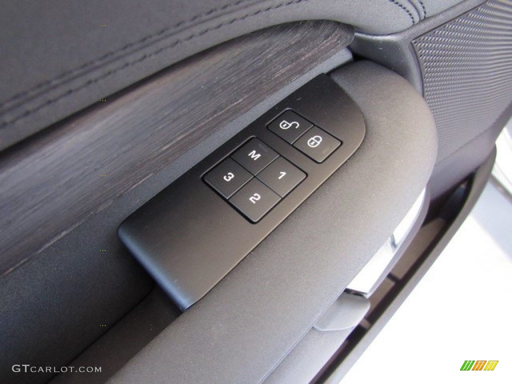 2018 Discovery HSE - Corris Grey Metallic / Ebony/Ebony photo #26