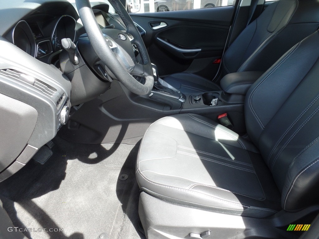 2014 Focus Titanium Sedan - White Platinum / Charcoal Black photo #11