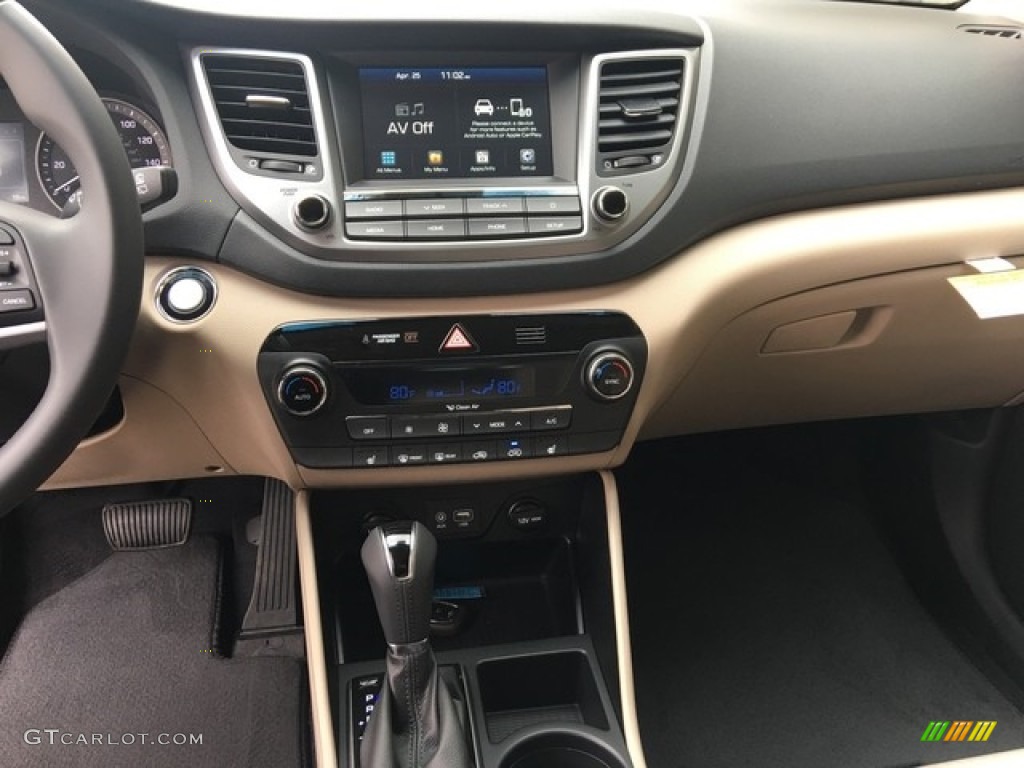 2018 Hyundai Tucson Sport AWD Controls Photo #126845987