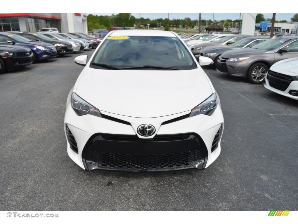 2017 Corolla SE - Super White / Black photo #23