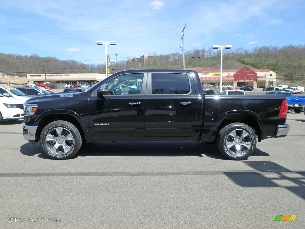 2019 1500 Laramie Crew Cab 4x4 - Diamond Black Crystal Pearl / Black photo #2