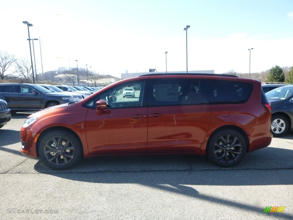 2018 Pacifica Limited - Copper Pearl / Black/Alloy photo #2