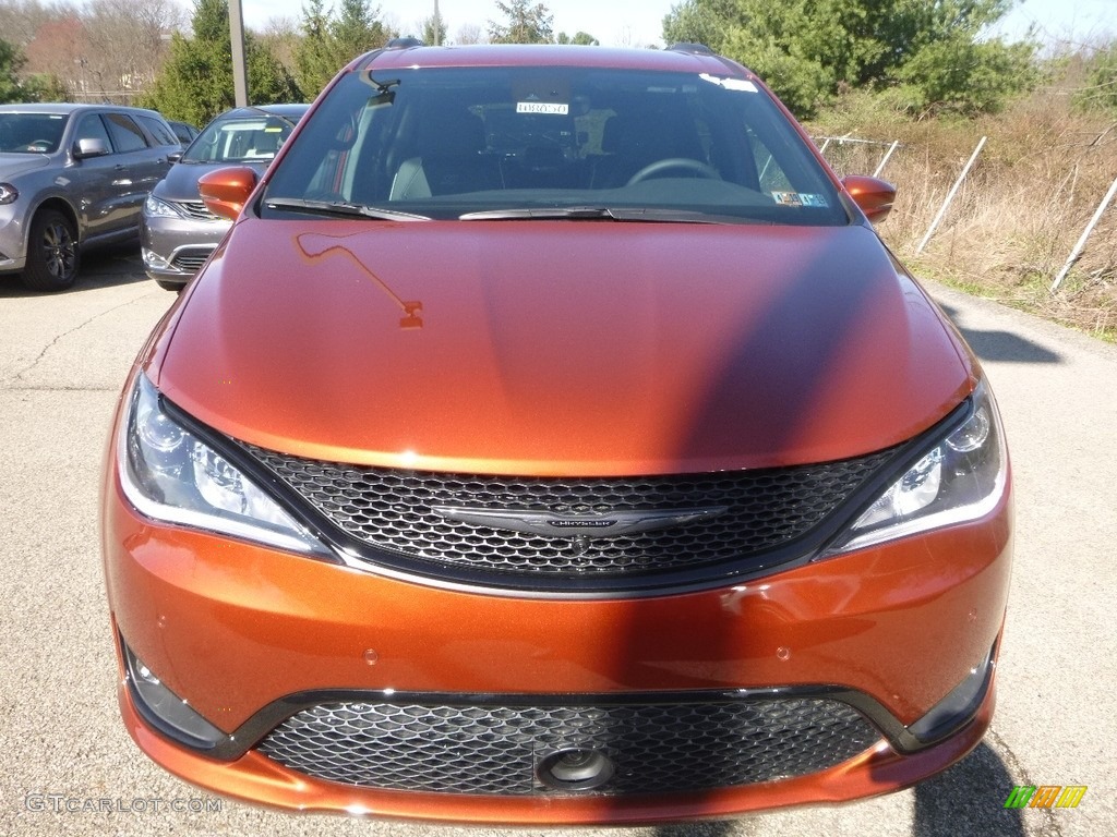 2018 Pacifica Limited - Copper Pearl / Black/Alloy photo #8
