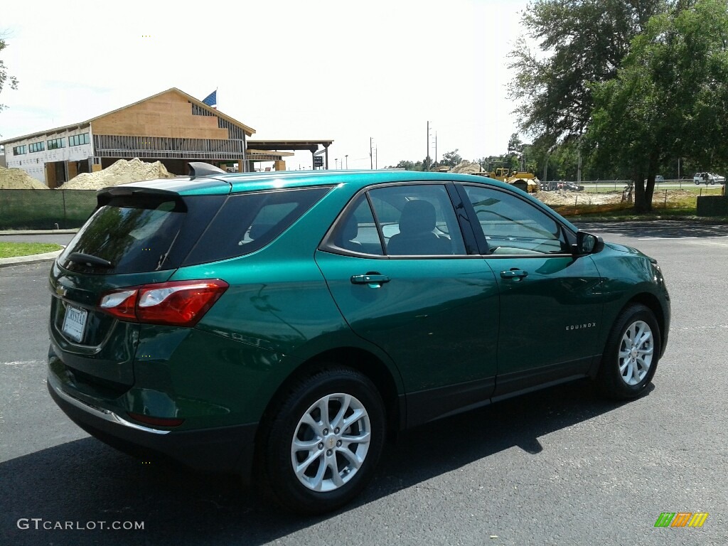 2018 Equinox LS - Ivy Metallic / Medium Ash Gray photo #5