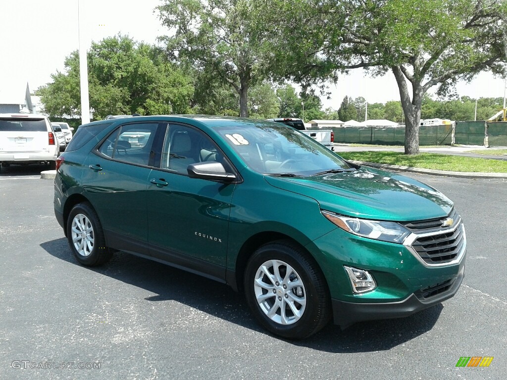 2018 Equinox LS - Ivy Metallic / Medium Ash Gray photo #7