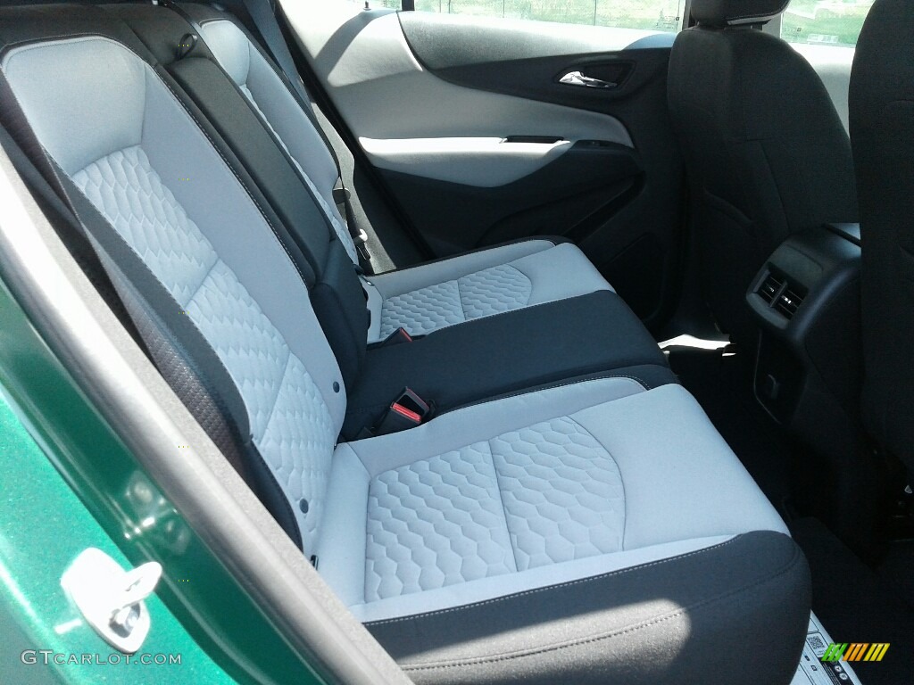 2018 Equinox LS - Ivy Metallic / Medium Ash Gray photo #11