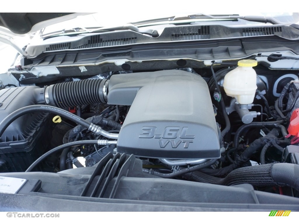 2018 1500 ST Crew Cab - Bright White / Black/Diesel Gray photo #11