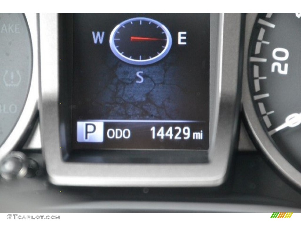 2017 Tacoma TRD Sport Double Cab 4x4 - Silver Sky Metallic / Cement Gray photo #30