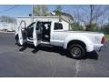 Oxford White - F350 Super Duty XLT Crew Cab 4x4 Dually Photo No. 23