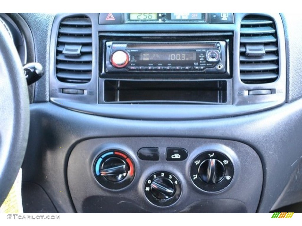 2009 Accent GS 3 Door - Charcoal Gray / Black photo #15