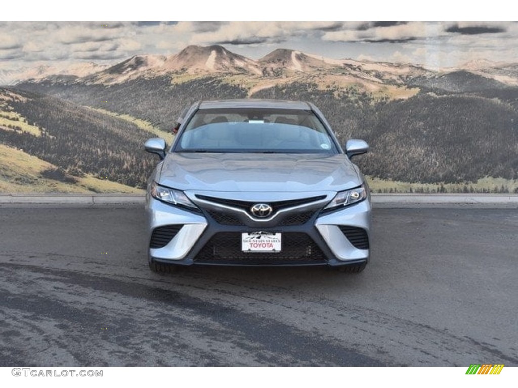 2018 Camry SE - Celestial Silver Metallic / Ash photo #2
