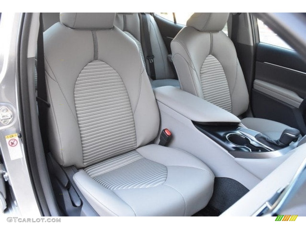 2018 Camry SE - Celestial Silver Metallic / Ash photo #13
