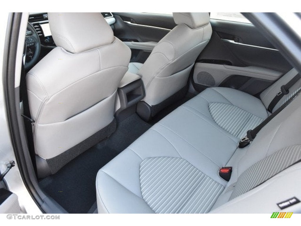 2018 Camry SE - Celestial Silver Metallic / Ash photo #14